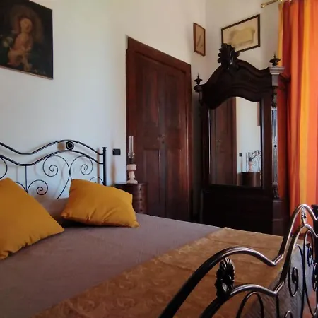 Pantiera Bed & Breakfast *