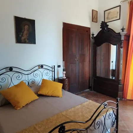 Pantiera Oda ve Kahvaltı Martinsicuro